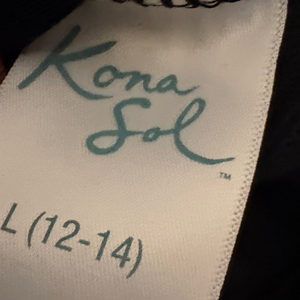 Kona Sol Black Racerback Tank Top - Picture 4 of 4